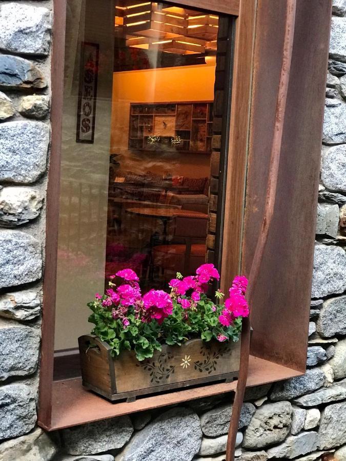 Hotel Boutique La Neu Benasque Εξωτερικό φωτογραφία